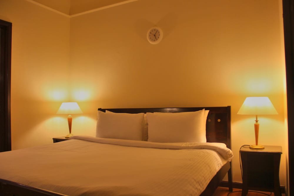 Фото Royal Service Suites at Times Square