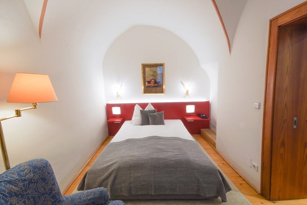 Фото Altstadt Hotel Wolf