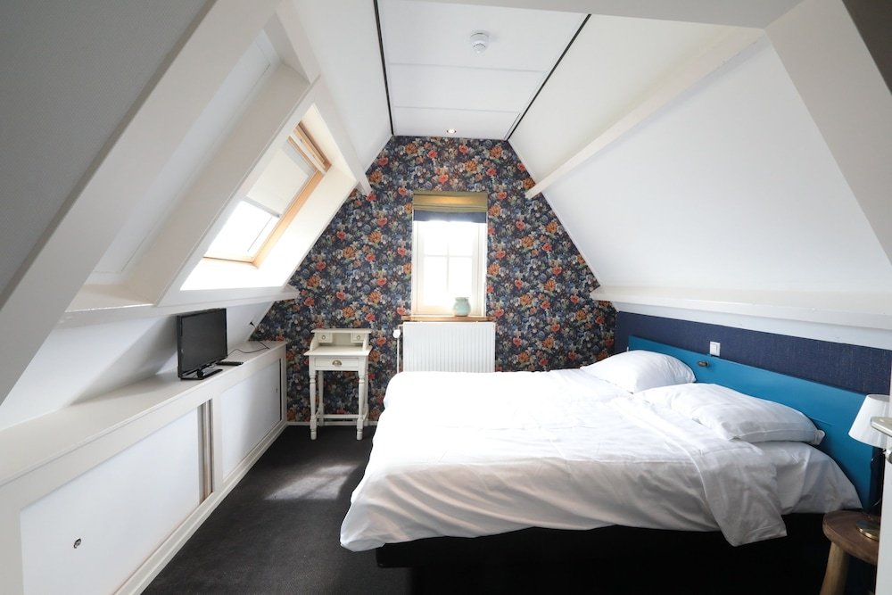 Фото Hotel West Inn