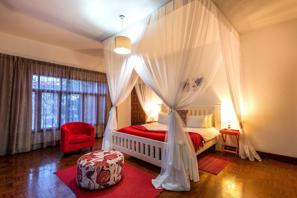 Фото Sommerschield Guest House & Restaurant