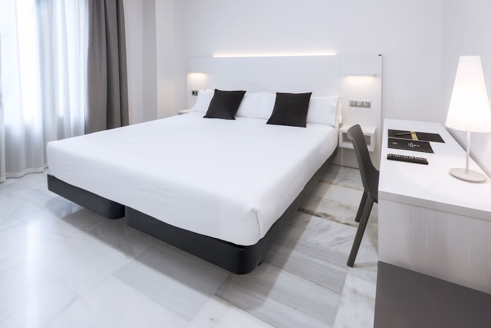 Фото Serhs Carlit Boutique Hotel