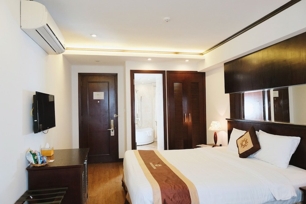 Фото May de Ville City Centre 2 Hotel