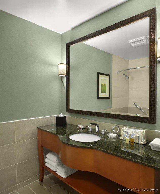 Фото Holiday Inn Express Akron Nw - Fairlawn, an Ihg Hotel