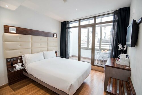 Гостиница Petit Palace Cliper Gran Vía в Мадриде