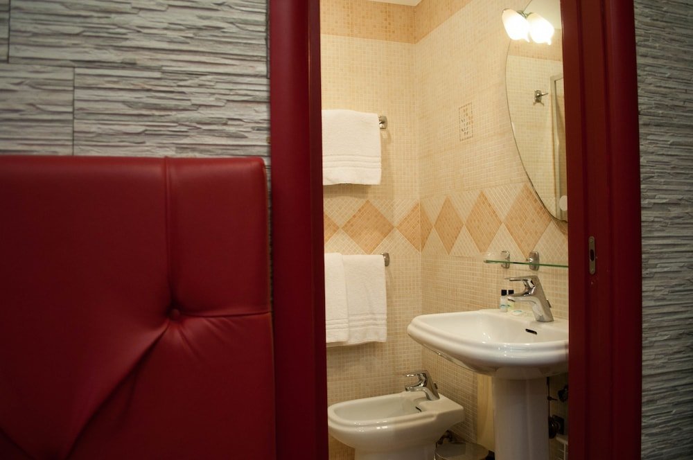 Фото Hotel Bella Napoli
