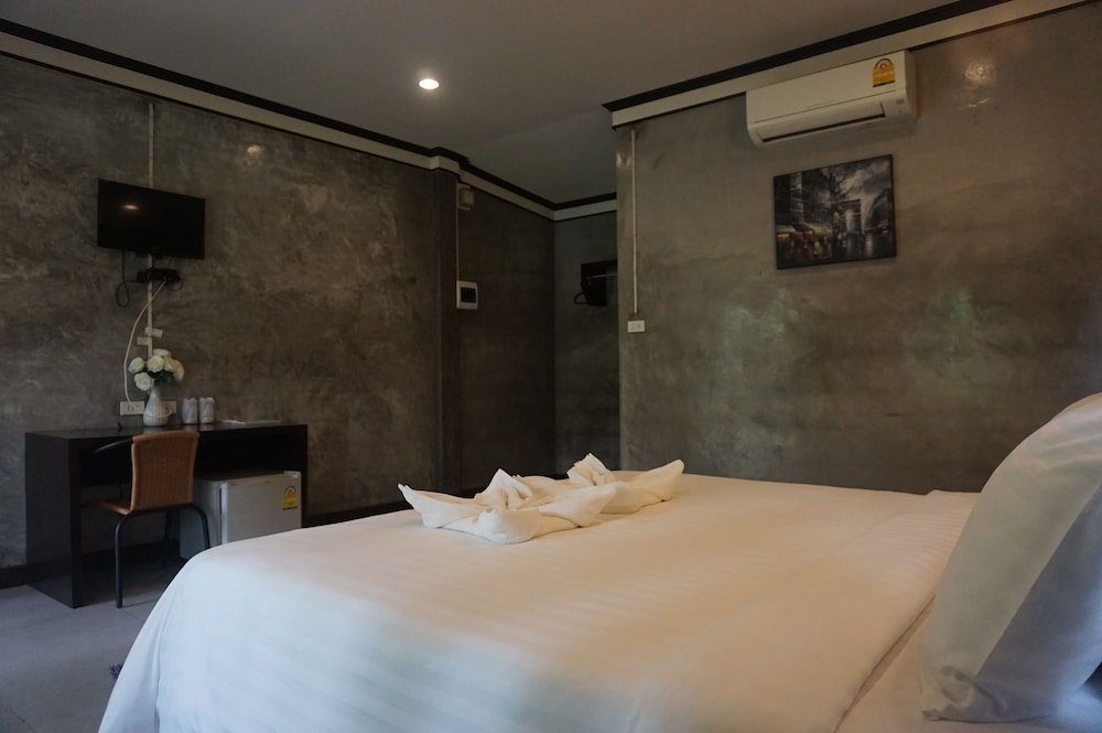 Фото V Valley Resort