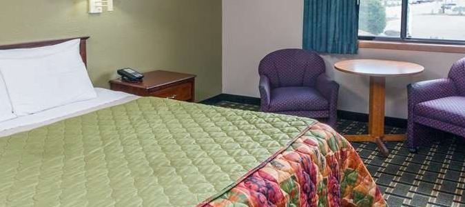Фото Super 8 by Wyndham Michigan City