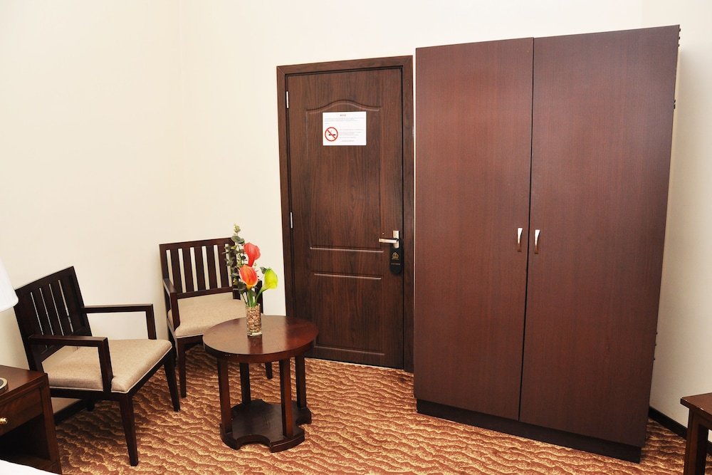 Фото Garr Hotel