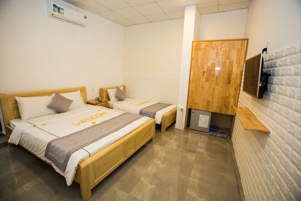 Фото Shark Hotel - Hostel