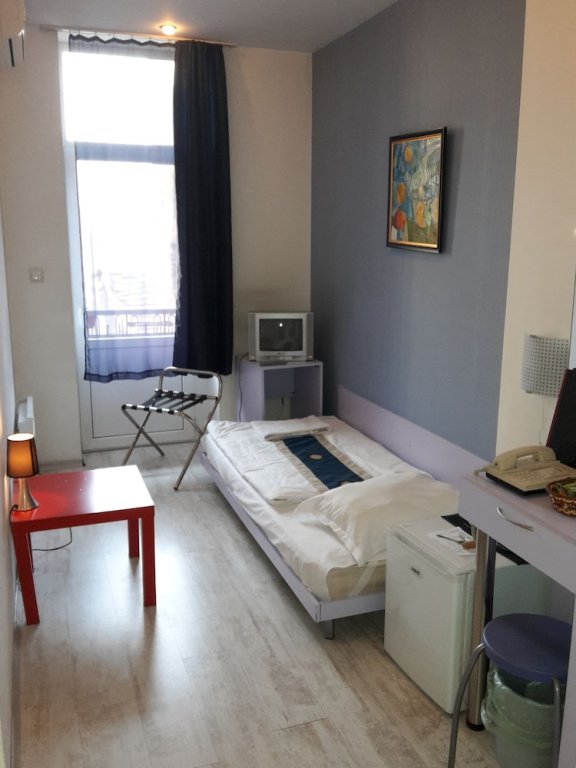 Фото Scotty's Boutique Hotel Sofia