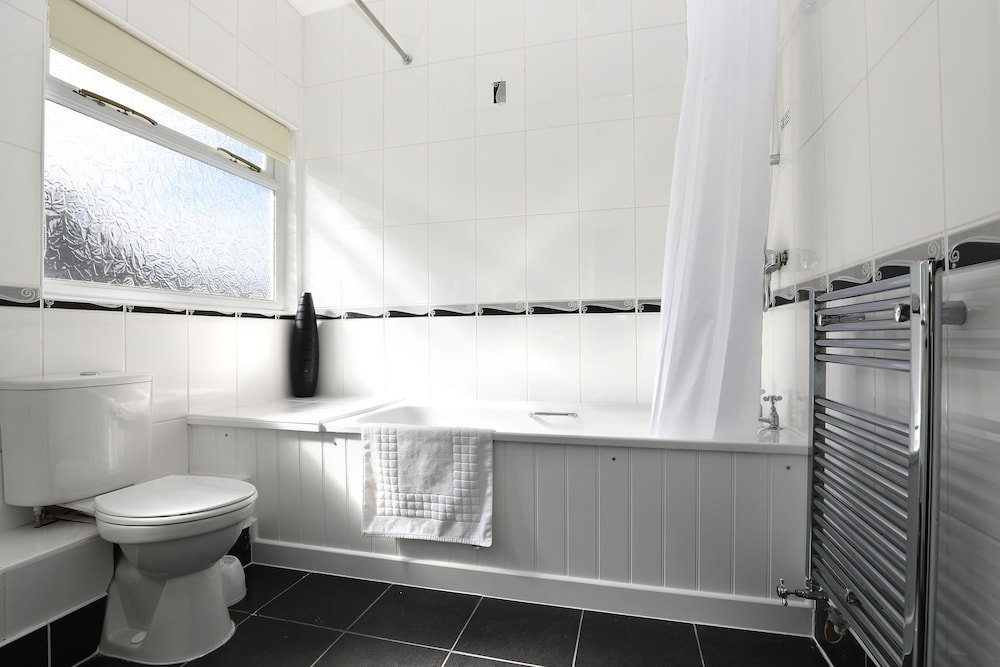 Фото White Lion Royal Hotel