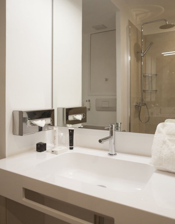 Фото Apogia Paris