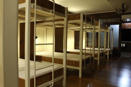 Фото RedDoorz Hostel @ Dago 2