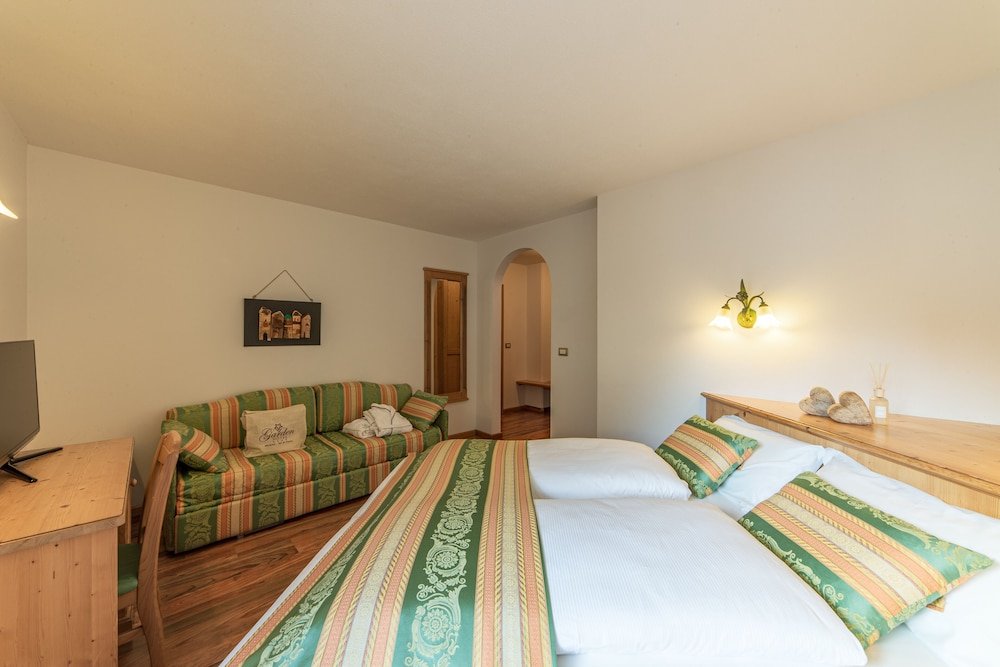 Фото Hotel Garden