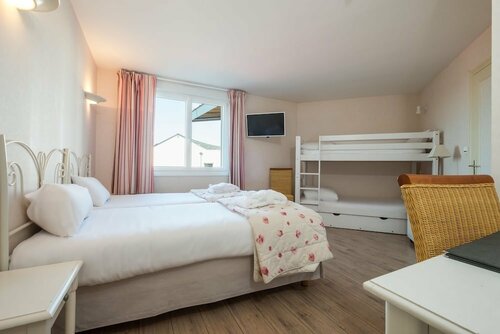 Гостиница Hotel L'ermitage в Шато-Гонтье