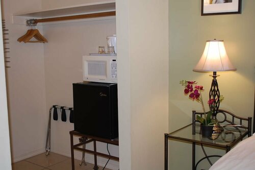 Гостиница El Rancho Motel в Бишопе