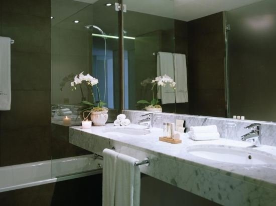 Фото Sercotel Ámister Art Hotel