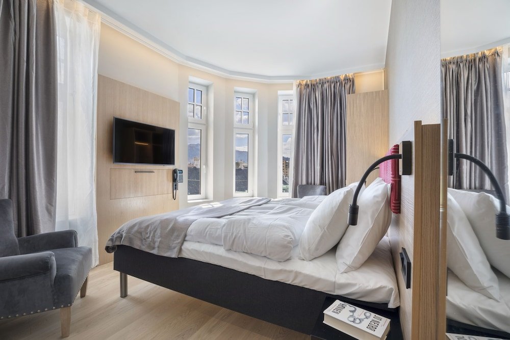 Фото Bergen Harbour Hotel, WorldHotels Crafted