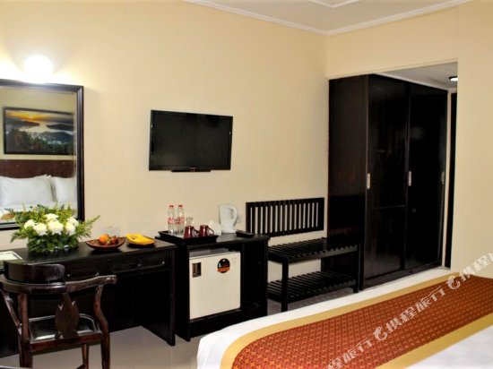 Фото Hotel Merdeka Kediri