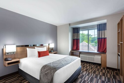 Гостиница Microtel Inn & Suites by Wyndham Amsterdam