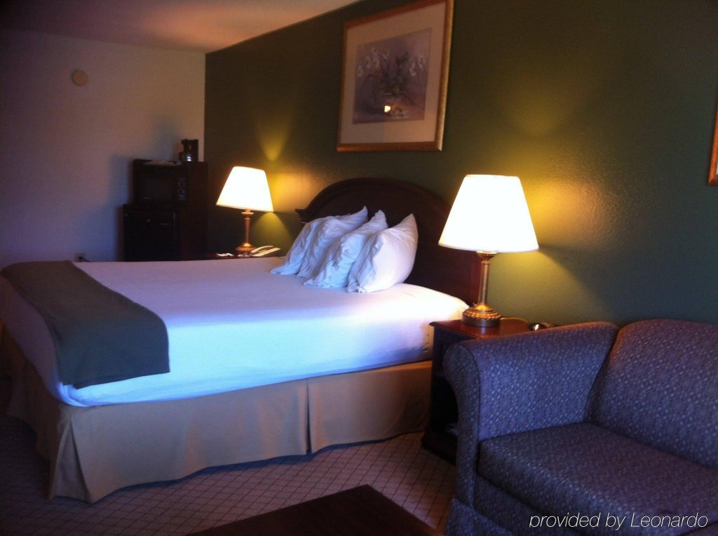 Фото Stay Inn & Suites Montgomery