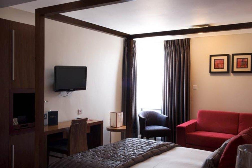 Фото The Fox & Goose Hotel