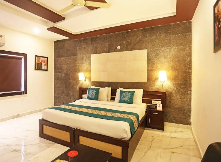 Фото отеля 2