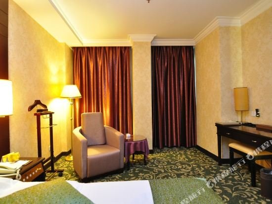 Фото Economic Trade Hotel