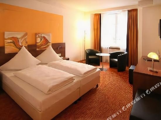 Фото Altstadthotel Arch