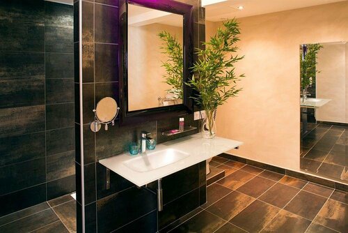 Хостел Auberge Du Roua в Анжеле-сюре-Мер