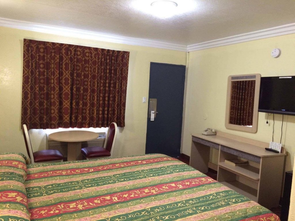 Фото Value Inn Hollywood