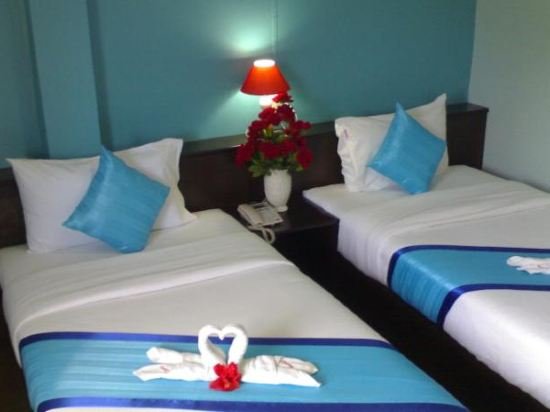 Фото отеля 2