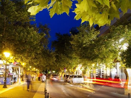 Фото Hotel Des Roses