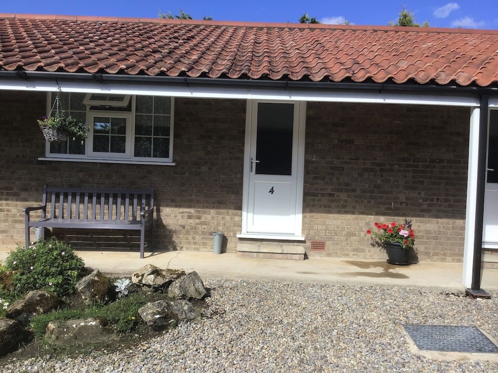 Фото The New Inn Motel