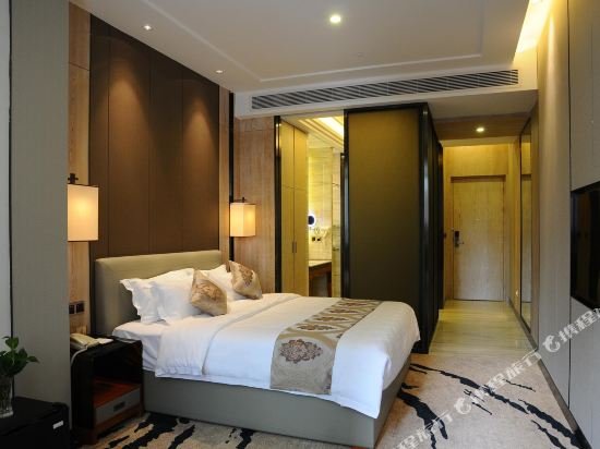 Фото Hilton Garden Inn Zhongshan Guzhen