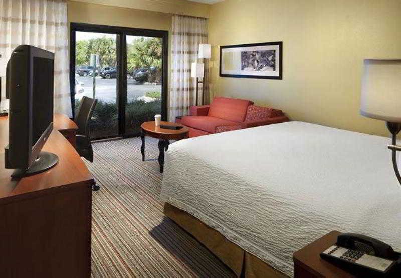Фото Courtyard by Marriott Orlando Airport