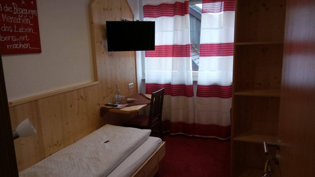 Фото Hotel Wilder Mann Ristorante Pizzeria Lo Scoglio