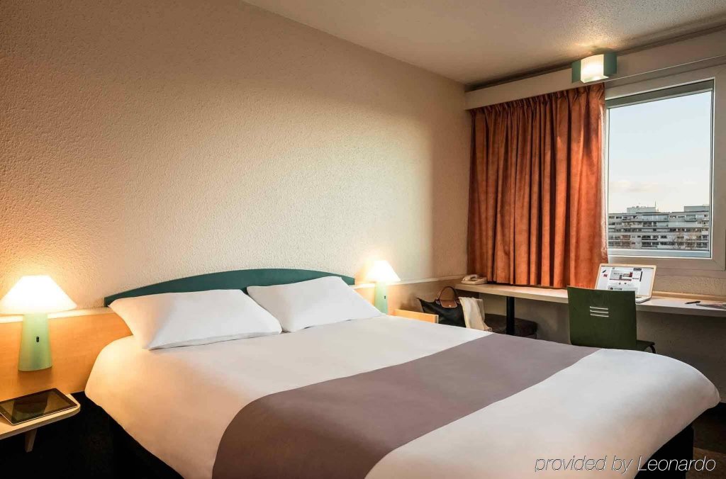 Фото ibis Paris la Défense Courbevoie