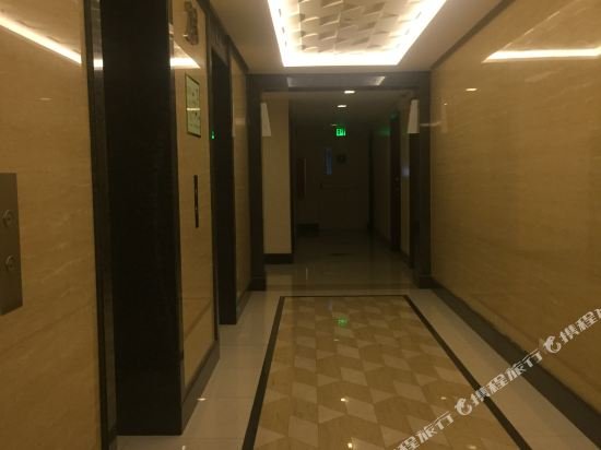 Фото Max Pavilion Boutique Serviced Suites