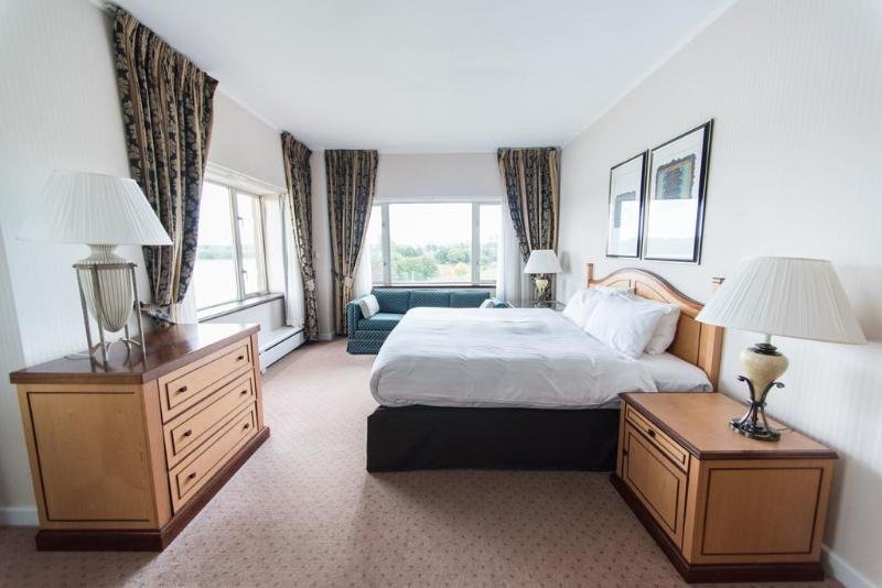 Фото Golden Jubilee Hotel