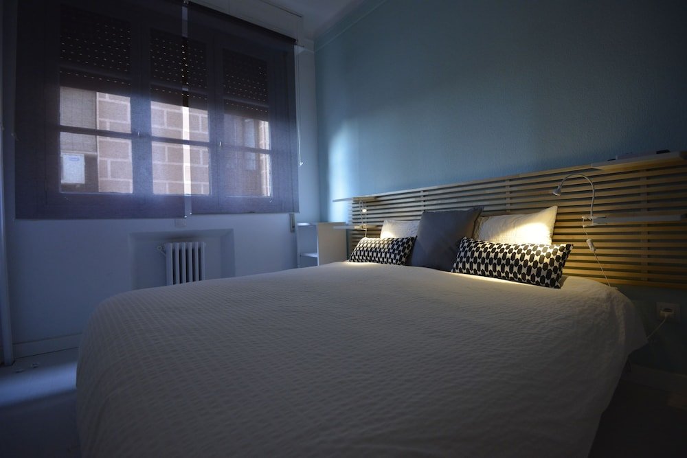 Фото Woohoo Hostal Madrid