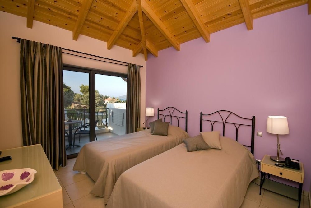 Фото 4 Epoches hotel