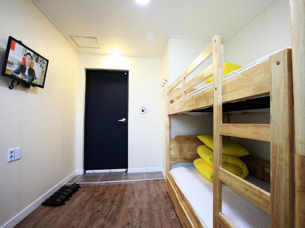 Фото 24 Guesthouse Myeongdong Avenue