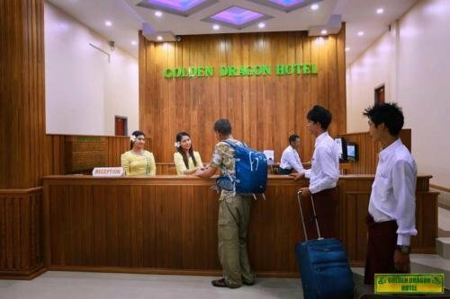 Гостиница Golden Dragon Hotel в Пьи