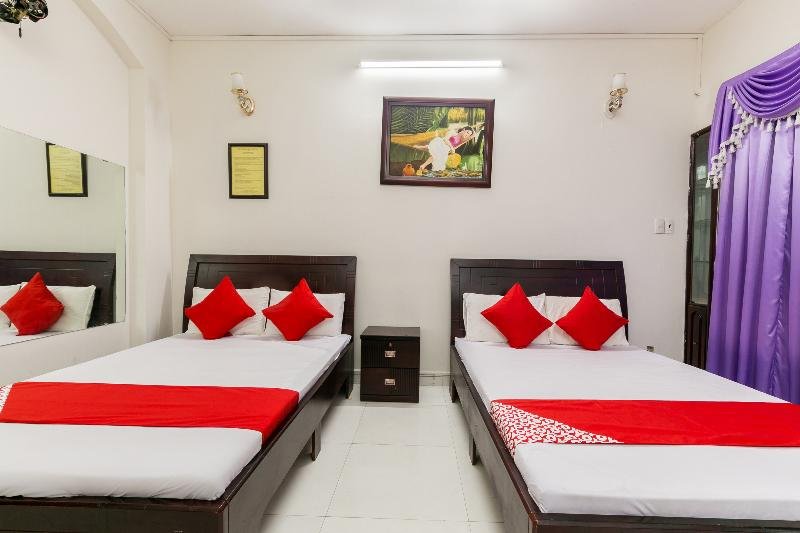 Фото Oyo 486 Nhat Nhat Hotel
