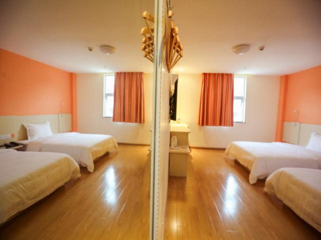 Фото 7 Days Inn Yunfu Coach Terminal Branch