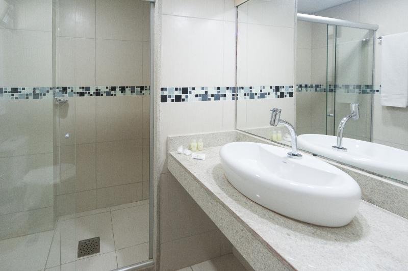 Фото Golden Park Hotel