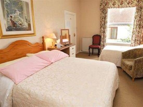 Фото Abbey Court House