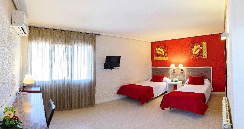 Фото Hotel La Carreta