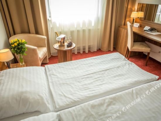 Фото Hotel Saffron